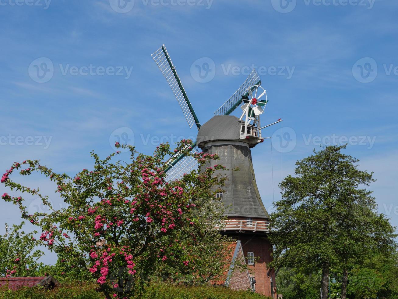 le port de greetsiel en allemagne photo