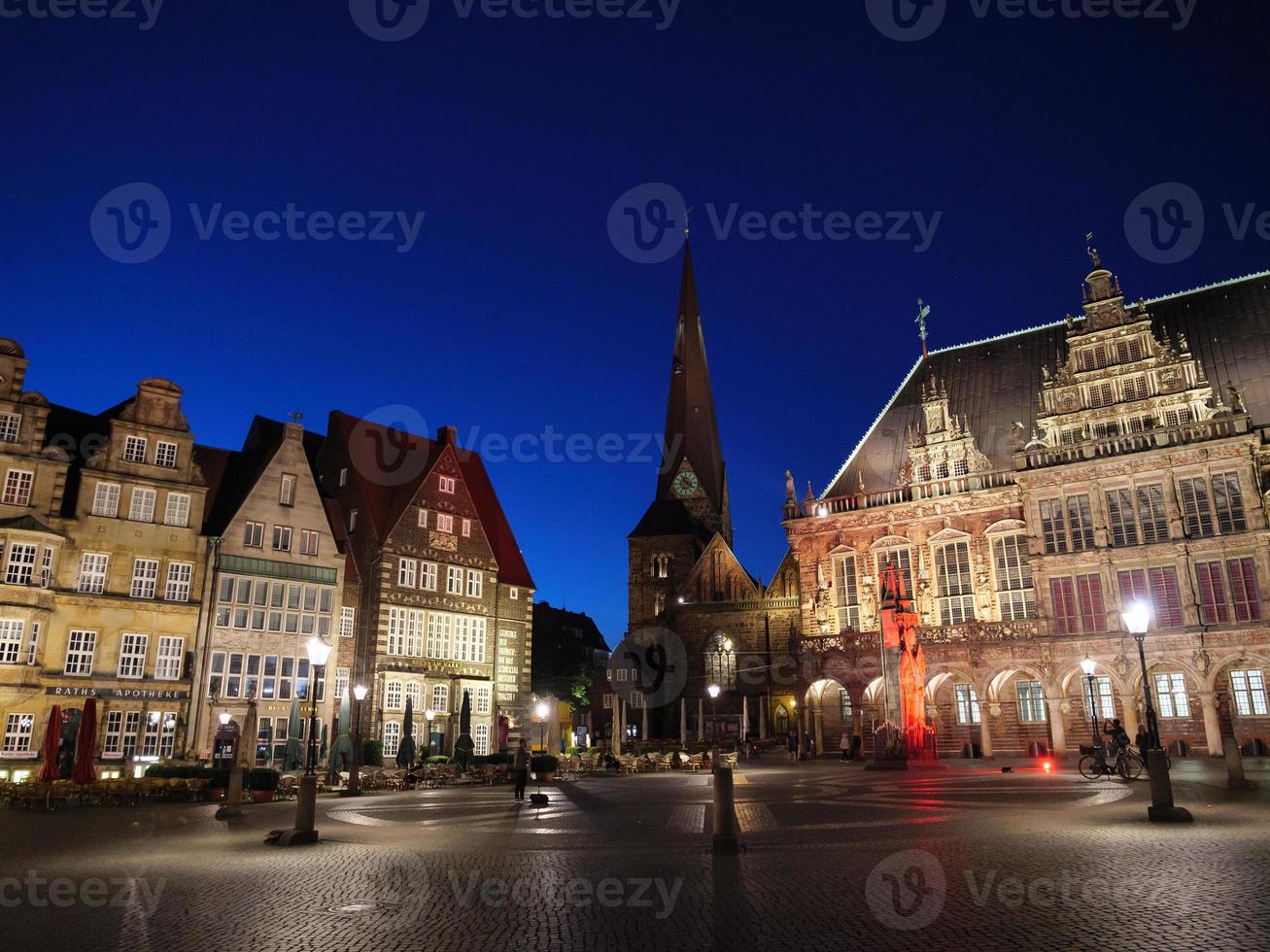 la ville de brême la nuit photo