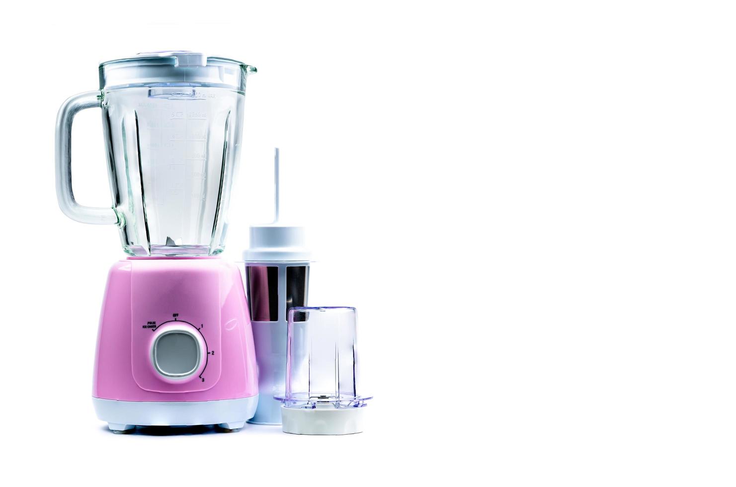 mélangeur électrique violet pastel vide avec filtre, pichet en verre trempé, broyeur à sec et sélecteur de vitesse isolé sur fond blanc. mélangeur et broyeur pour un mode de vie sain. appareil de cuisine photo