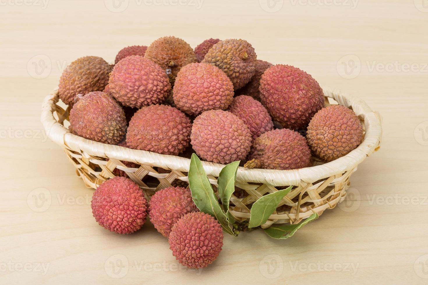 fruits tropicaux - litchi photo