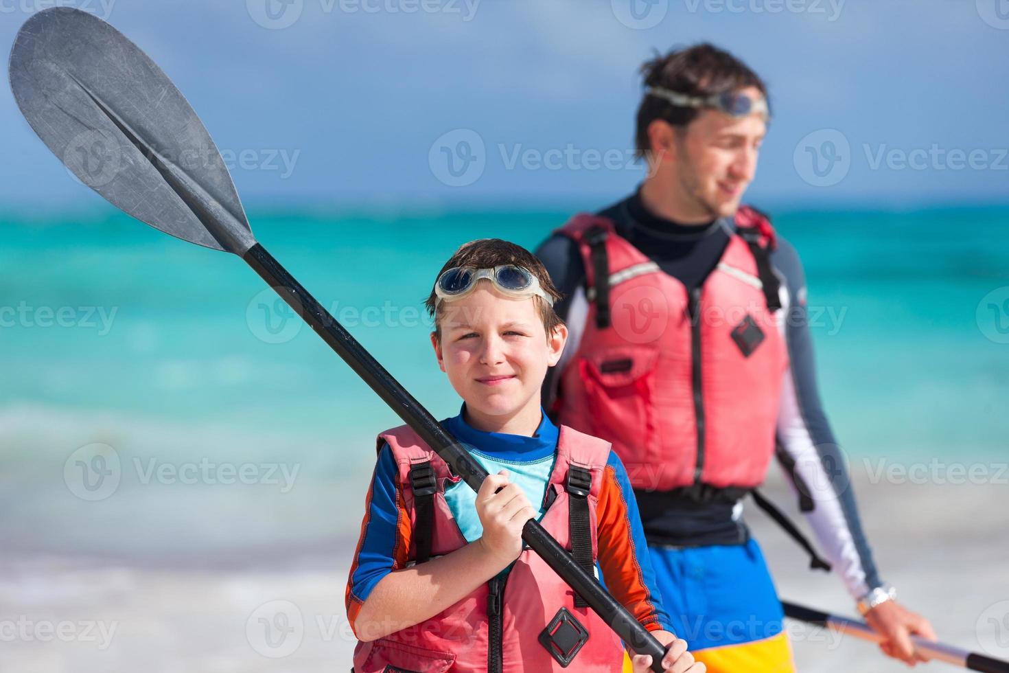père et fils kayak photo