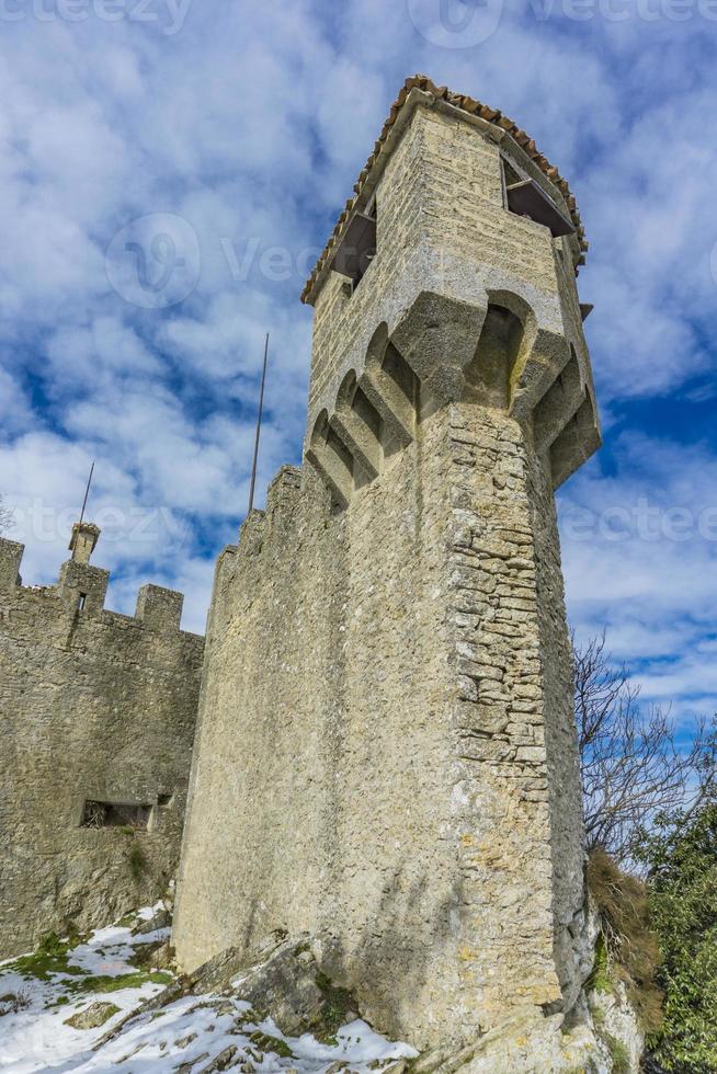 forteresse de cesta sur le mont titano, saint-marin photo