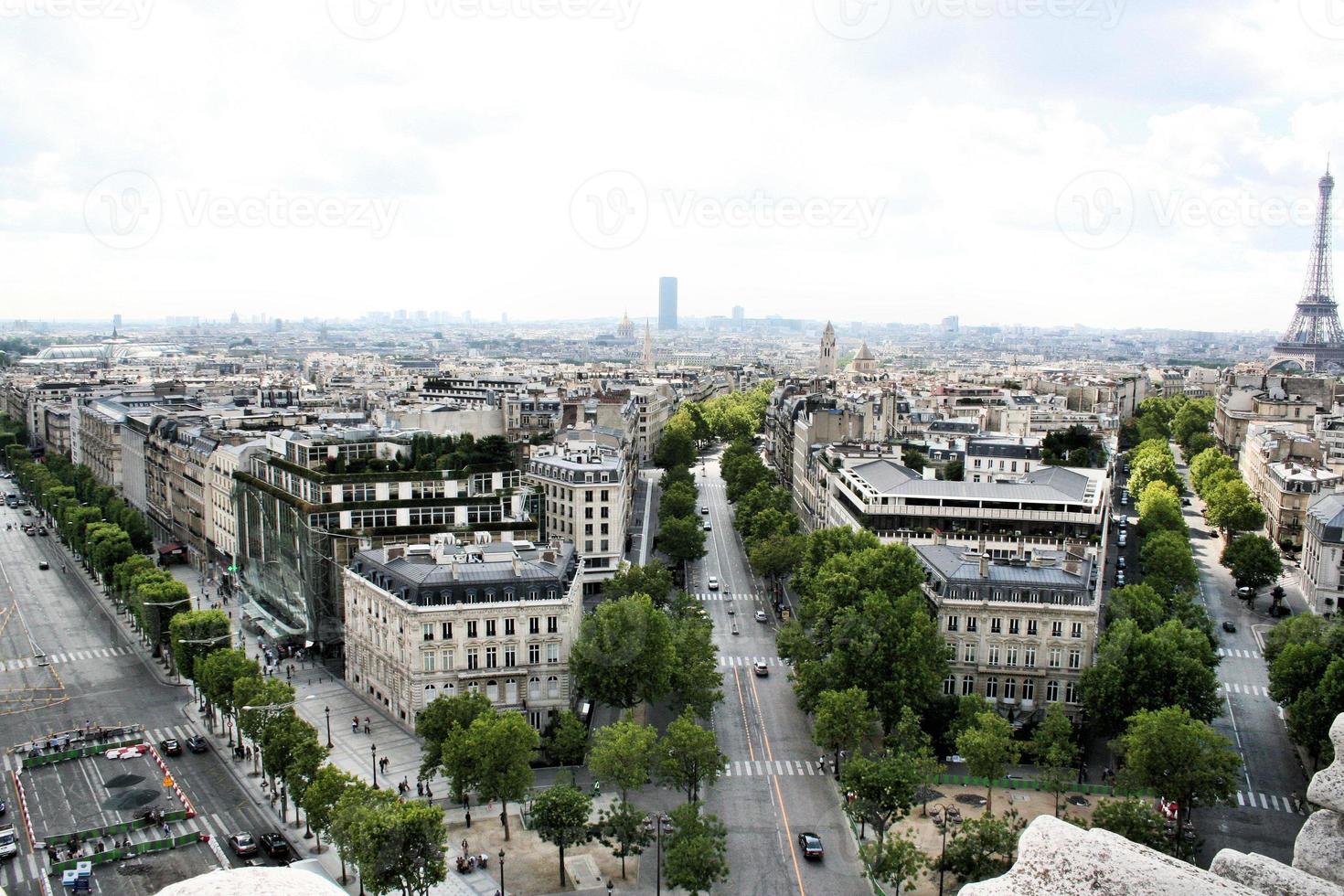 une vue aérienne de paris photo