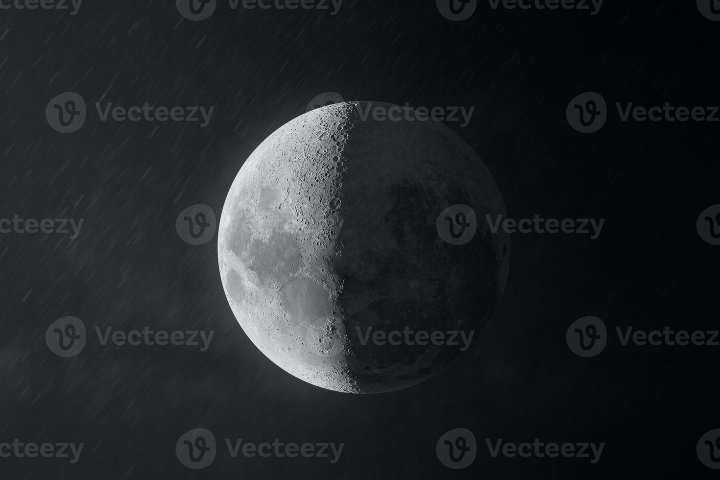 la lune et l'espace lointain photo