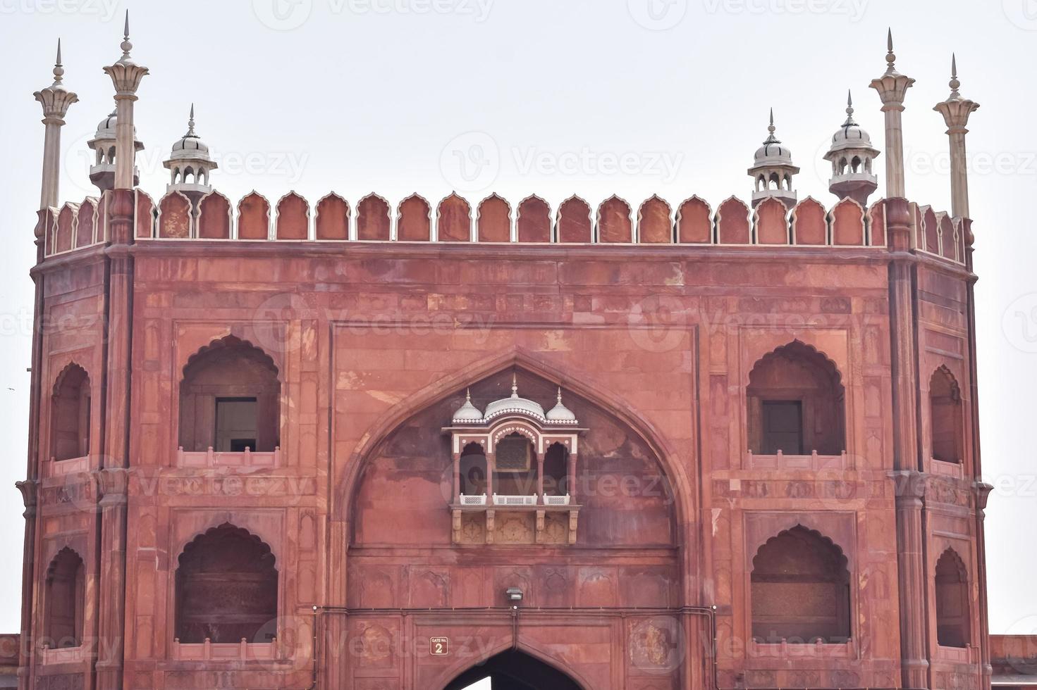 détail architectural de la mosquée jama masjid, vieux delhi, inde, l'architecture spectaculaire de la grande mosquée du vendredi jama masjid à delhi 6 pendant la saison de ramzan, la mosquée la plus importante d'inde photo