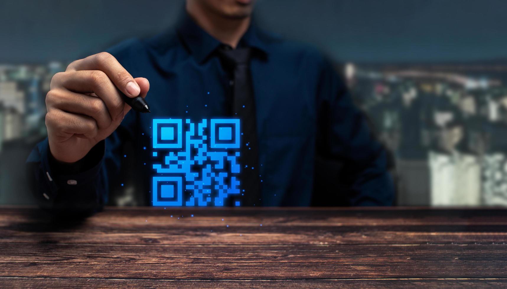 scanner le code qr pour payer, recevoir de l'argent, se connecter, se connecter au système, paiement, achats en ligne, concept de technologie sans numéraire, paiement numérique accepté sans argent photo