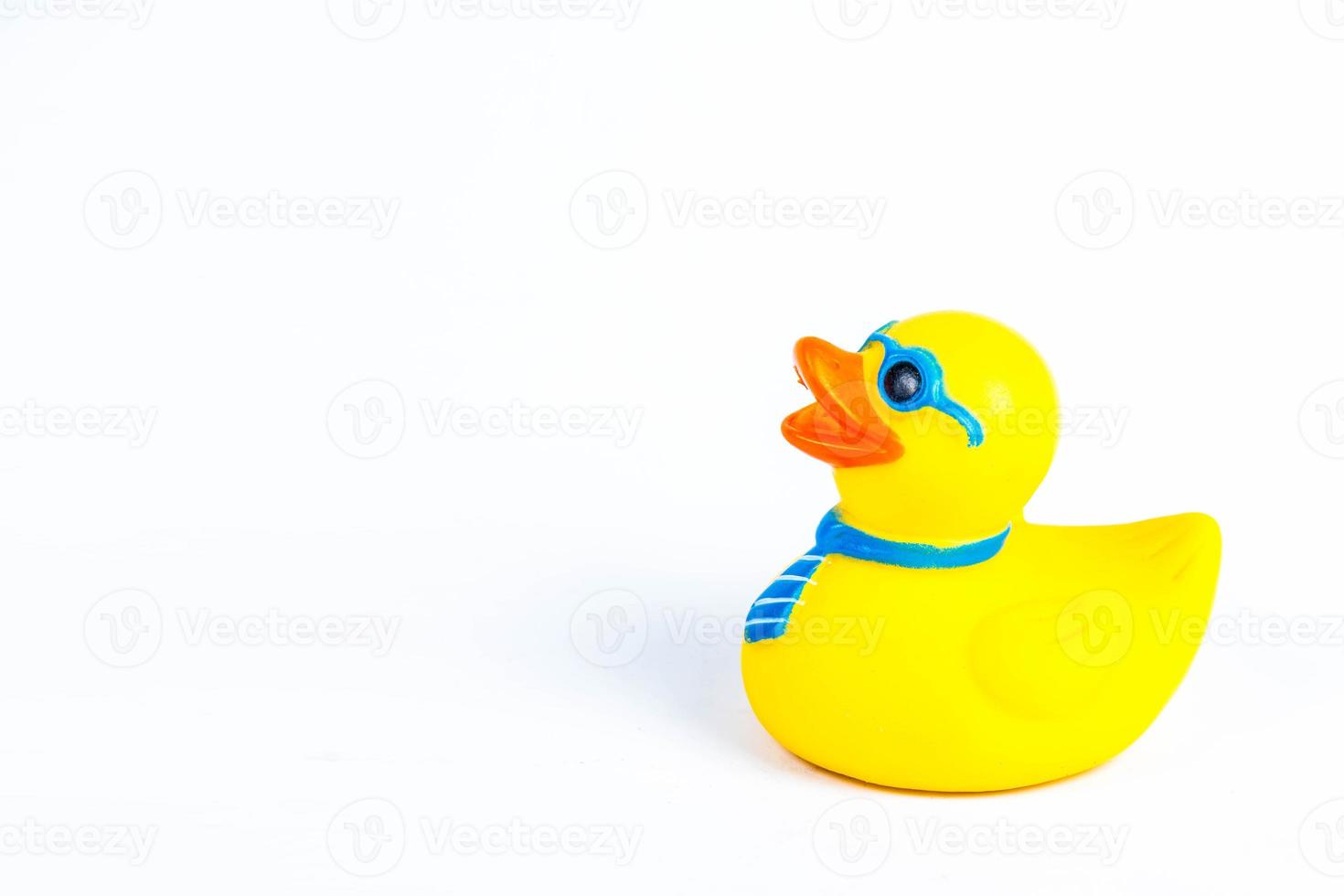 canard de bain sur fond blanc jouet canard mignon canard en caoutchouc photo