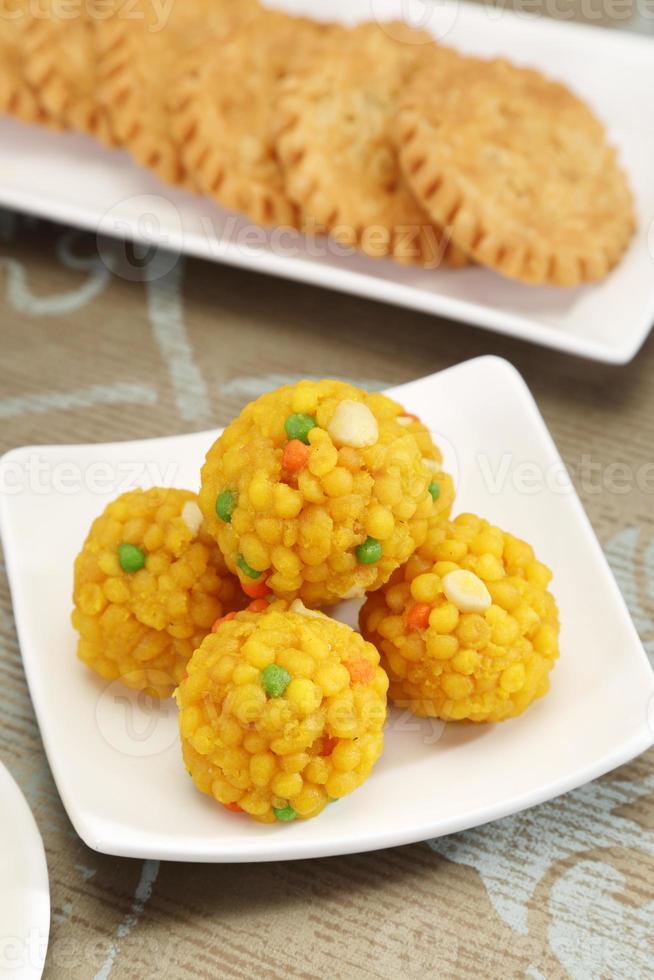 bonbons indiens motichoor laddu ou laddoo photo