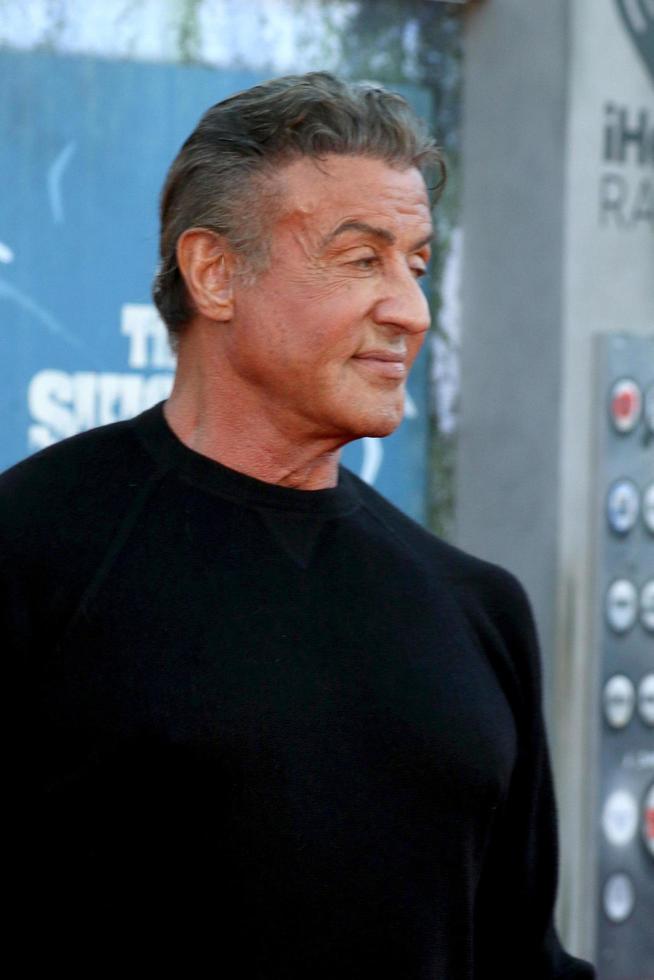 los angeles 2 août - sylvester stallone à la première de l'escouade suicide au théâtre du village le 2 août 2021 à westwood, ca photo