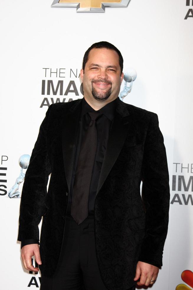 los angeles, 1er février - benjamin todd jaloux arrive au 44e prix de l'image naacp au shrine auditorium le 1er février 2013 à los angeles, ca. photo