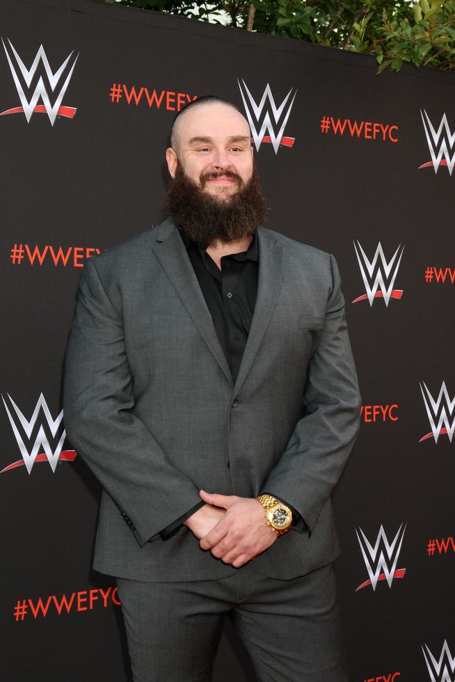 6 juin los angeles - braun strowman à la wwe pour votre considération événement à l'académie de télévision saban media center le 6 juin 2018 à north hollywood, ca photo