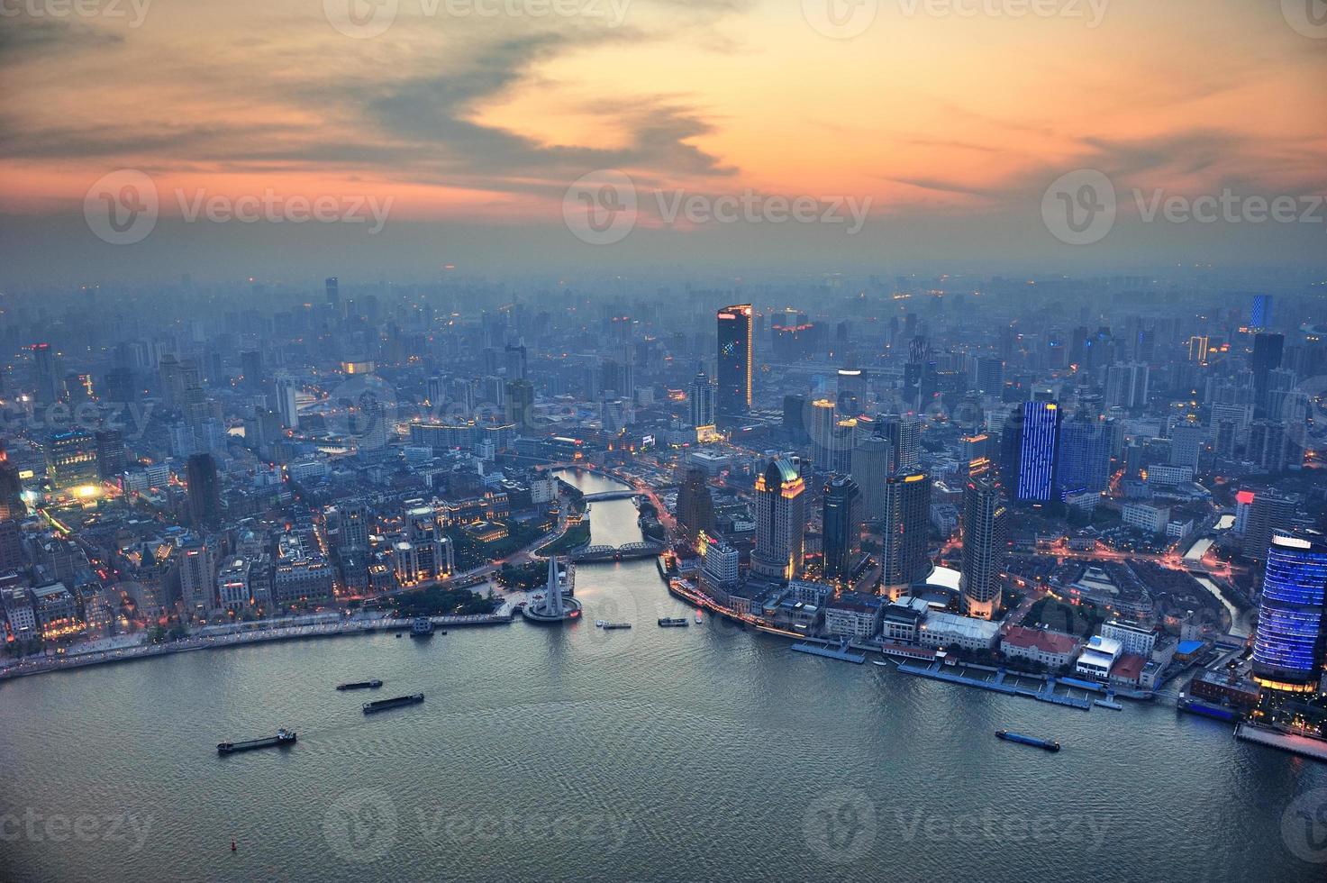 antenne de shanghai au coucher du soleil photo