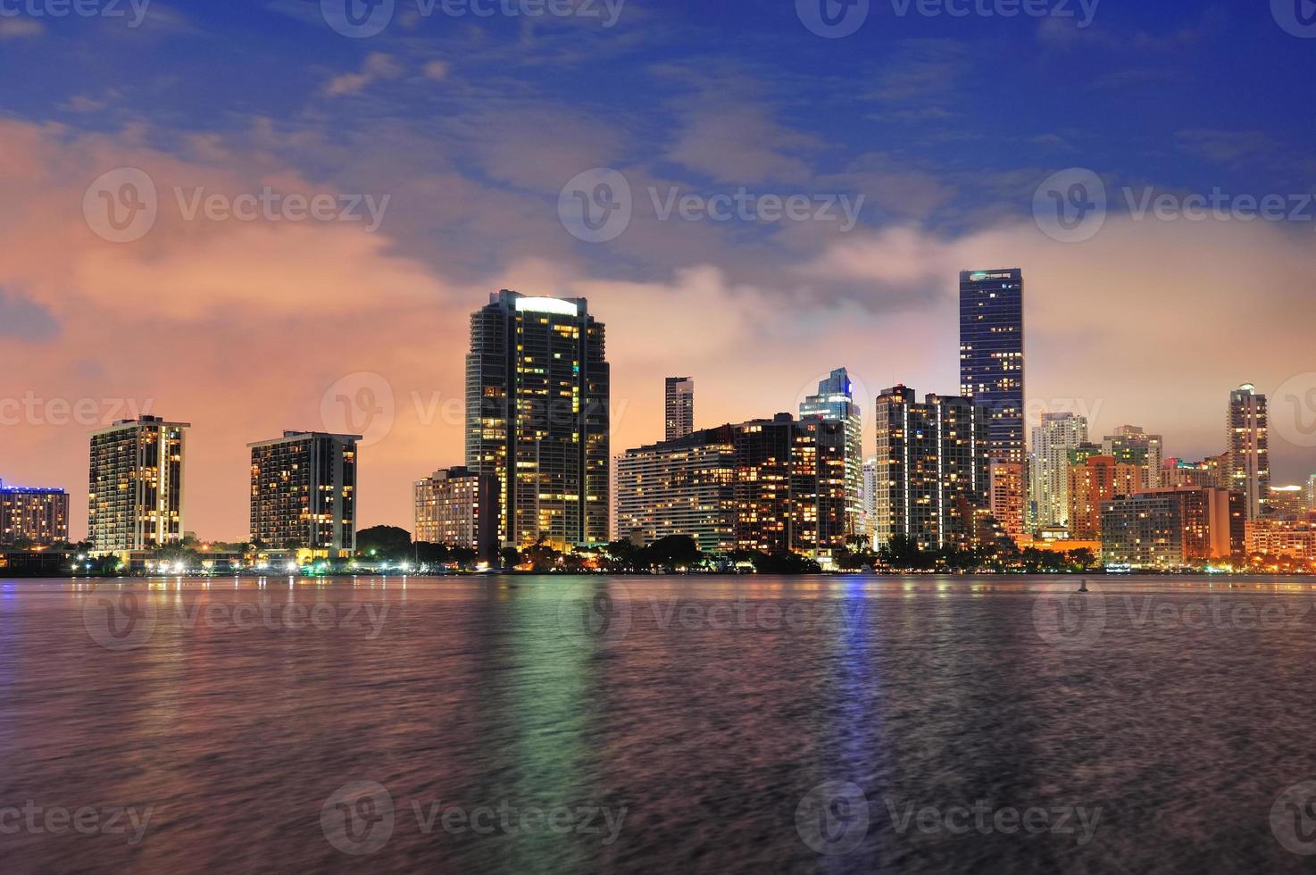 scène de nuit de miami photo