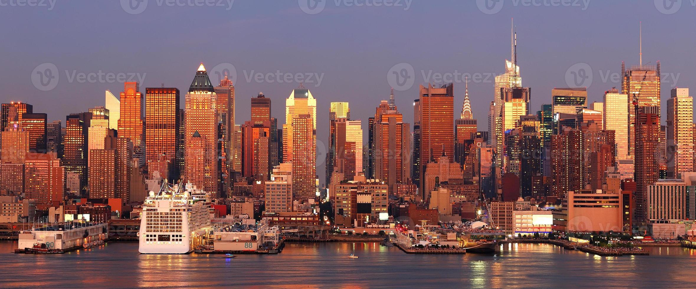 skyline new york city times square photo