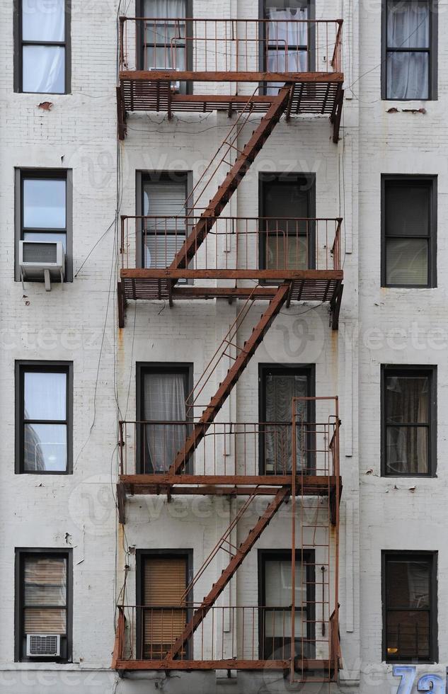 escalier du bâtiment de la ville de new york photo