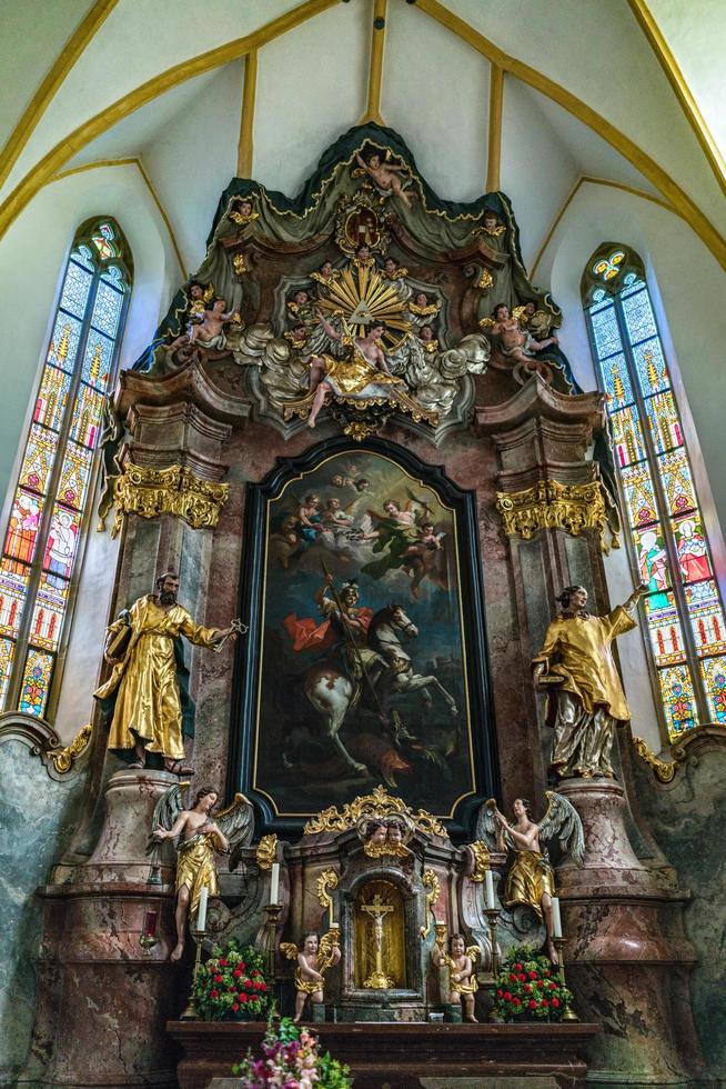 St. georgen, autriche, 2017. vue intérieure de l'église paroissiale de st. georges photo