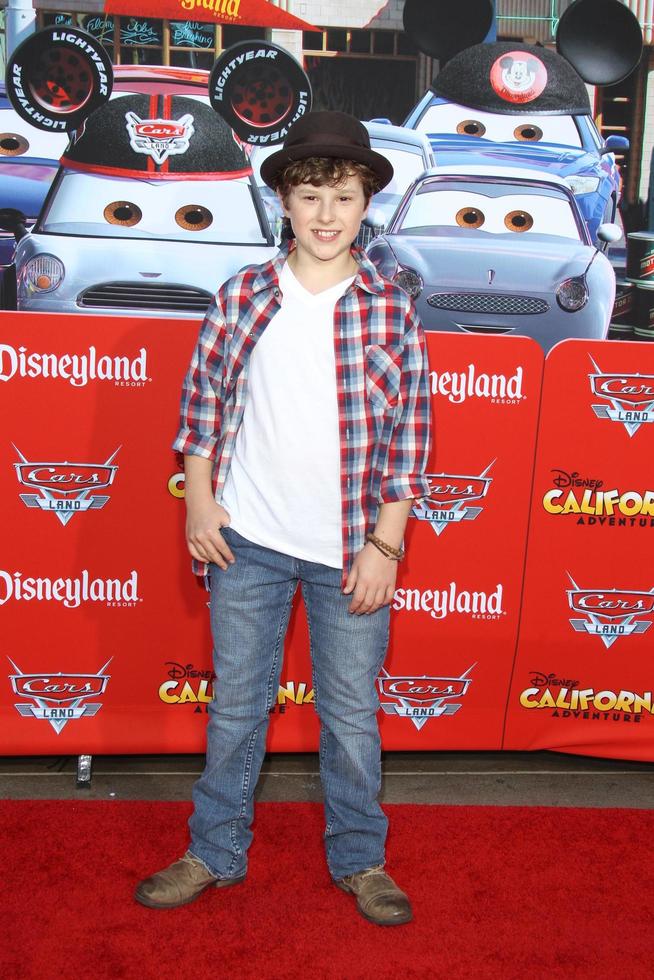 anaheim, 13 juin - nolan gould arrive à l'ouverture officielle de cars land à california adventure le 13 juin 2012 à anaheim, ca photo