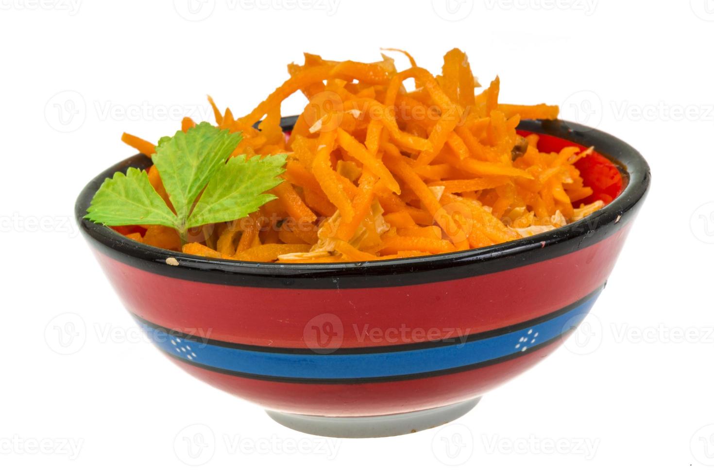 carotte coréenne dans un plat photo