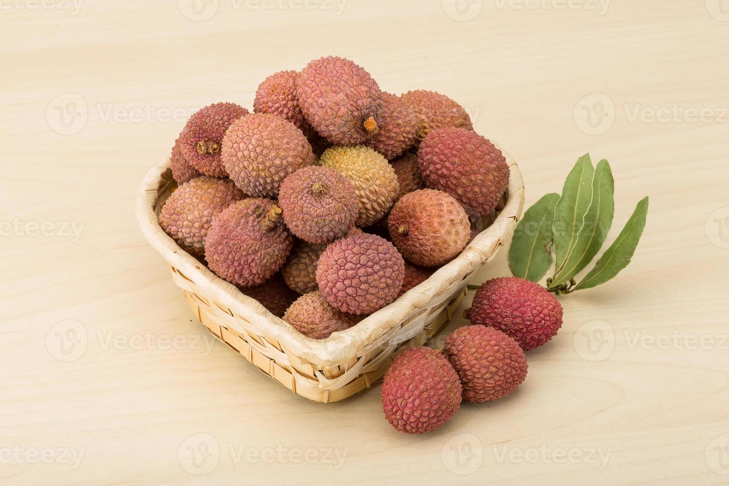 fruits tropicaux - litchi photo