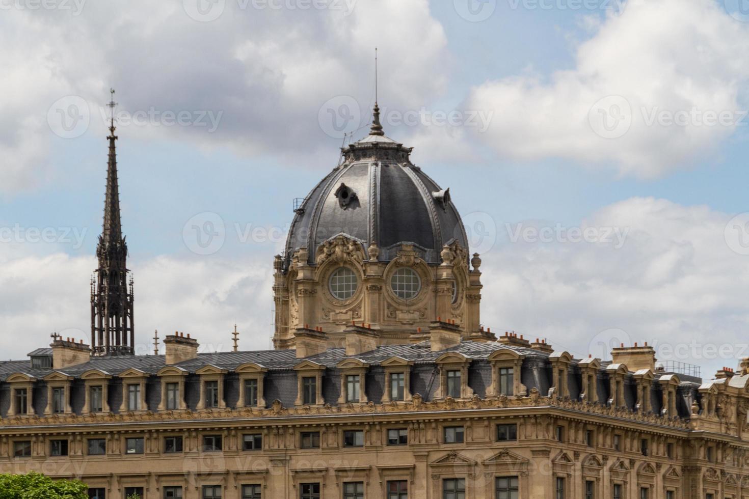 bâtiment historique à paris france photo