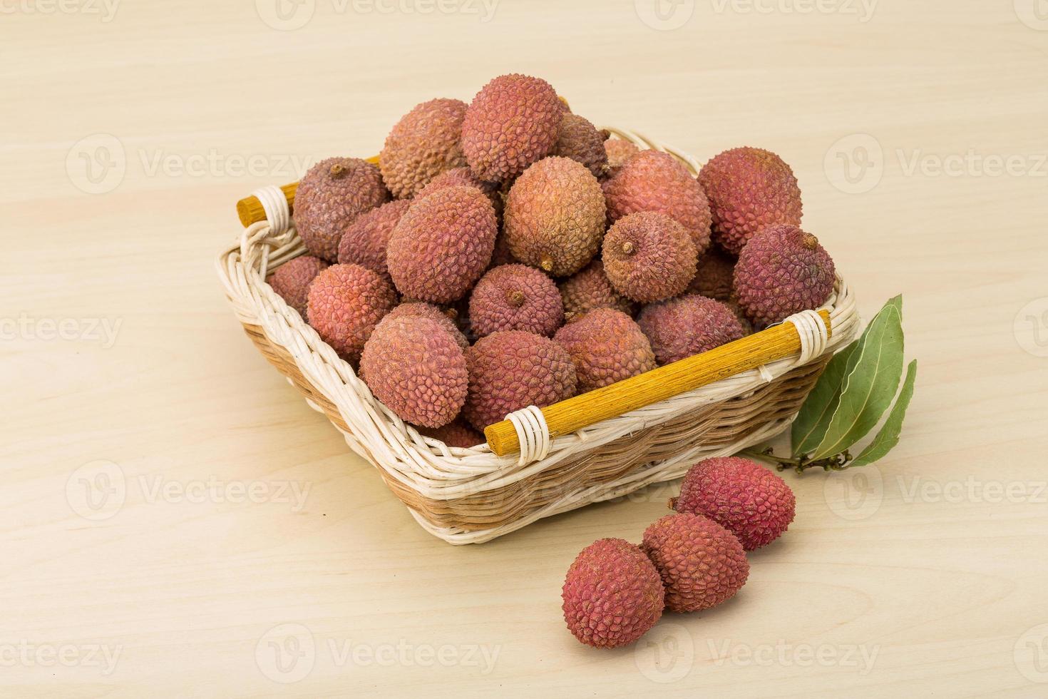 fruits tropicaux - litchi photo