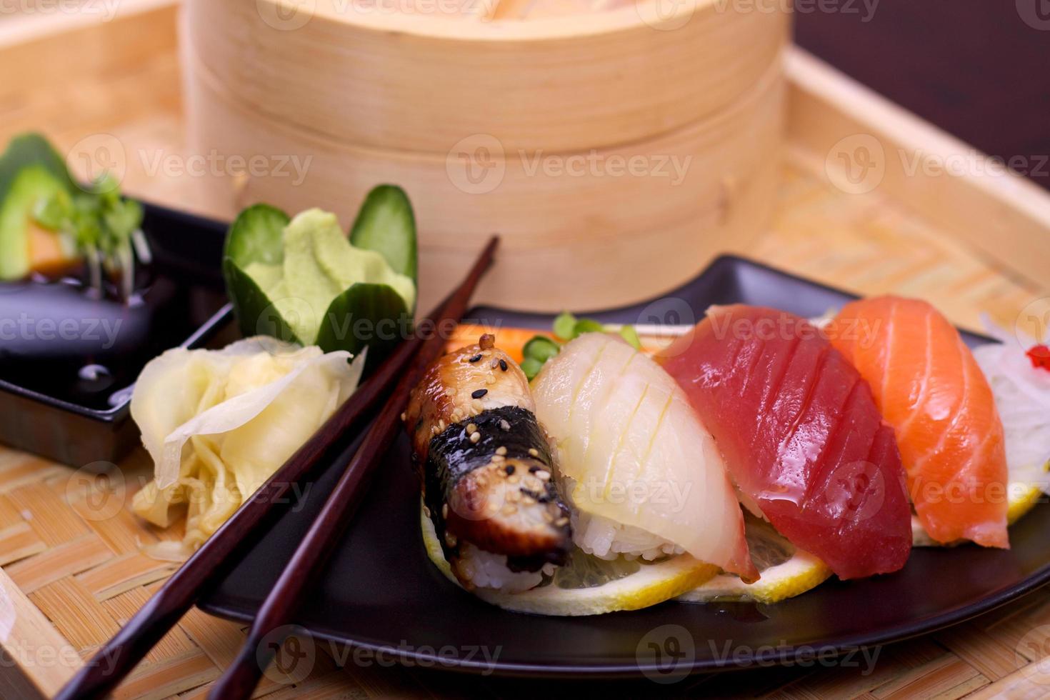 plateau de sushi photo
