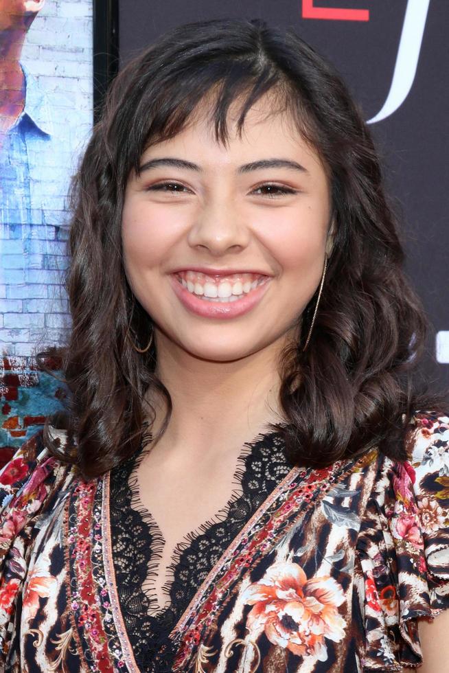 los angeles 4 juin - xochitl gomez dans les hauteurs projetant laliff au théâtre chinois tcl le 4 juin 2021 à los angeles, ca photo