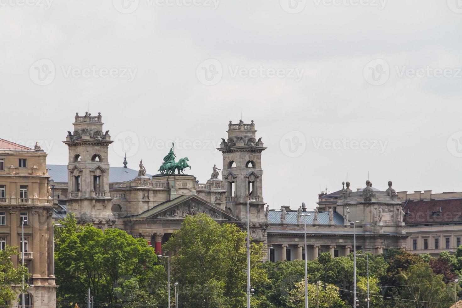 vue sur les monuments de budapest photo