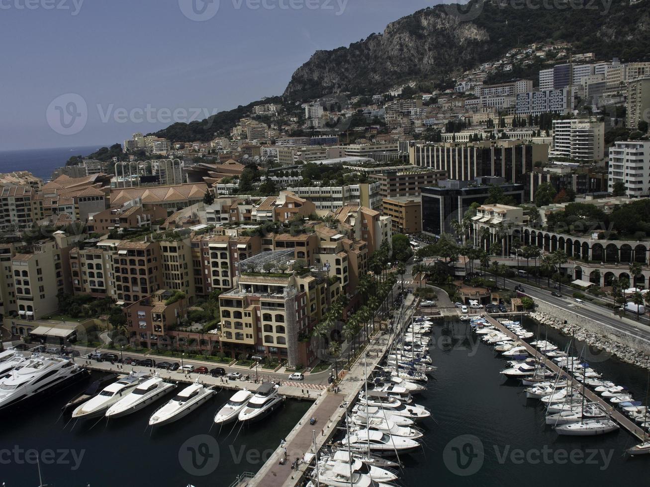 monaco au bord de la méditerranée photo