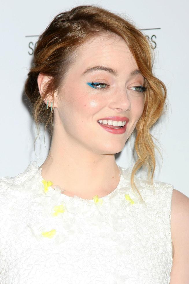 Los angeles, 9 juillet - emma stone à l'homme irrationnel los angeles première au théâtre de la guilde des écrivains américains le 9 juillet 2015 à beverly hills, ca photo