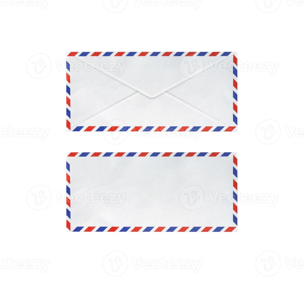 enveloppes de courrier sur fond blanc photo