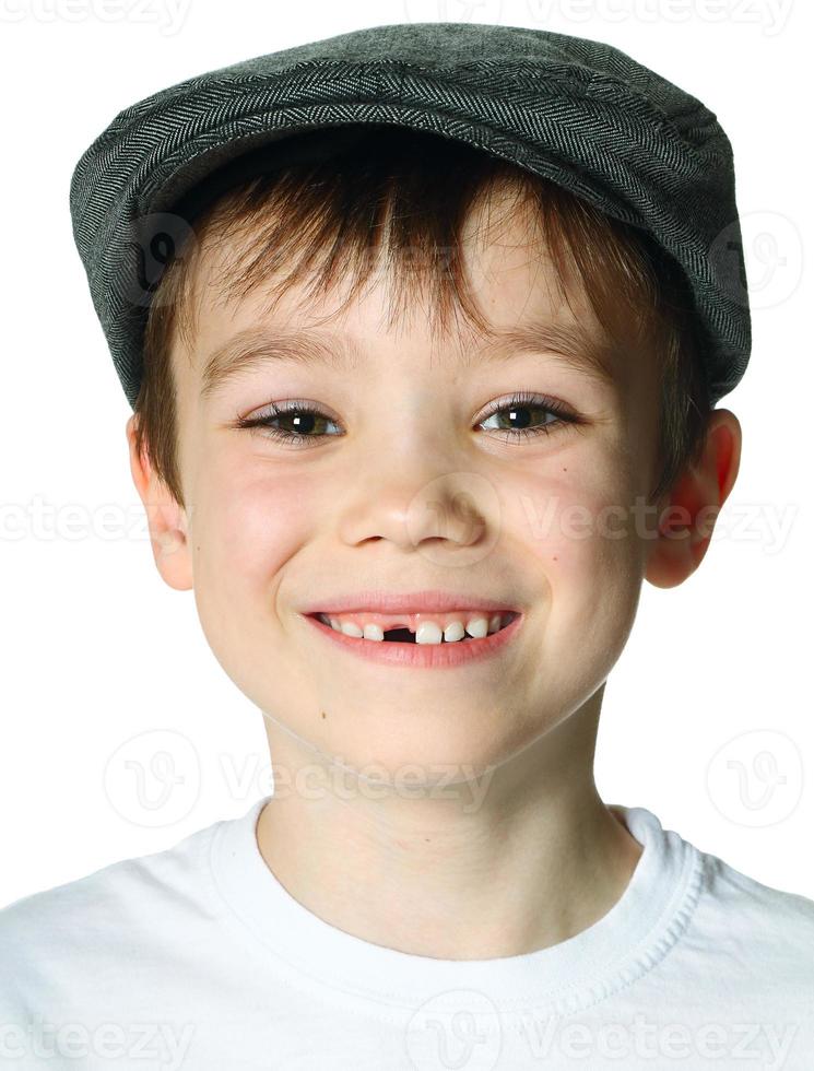 garçon avec un chapeau photo