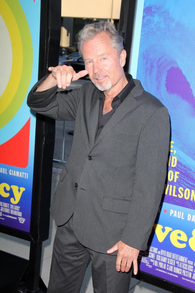 los angeles, 2 juin - john savage à l'amour et la miséricorde de los angeles première à l'académie des arts et des sciences du cinéma le 2 juin 2015 à los angeles, ca photo