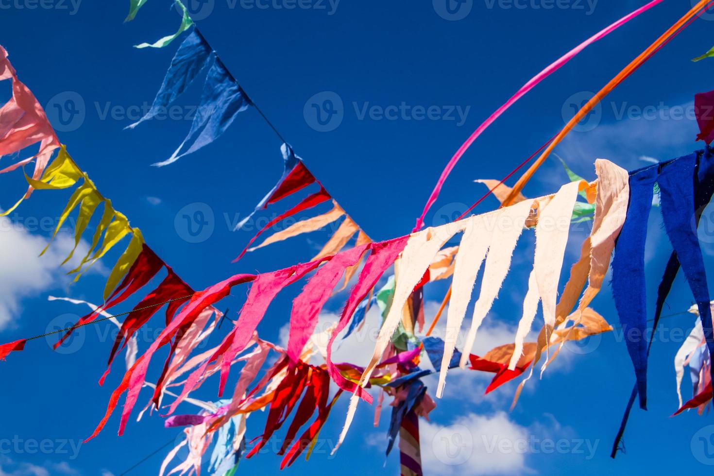 drapeaux de décoration bouddhiste photo