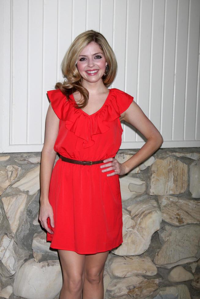 los angeles, 21 juillet - jen lilley arrive au déjeuner du fan club de l'hôpital général 2012 au sportsman s lodge le 21 juillet 2012 à studo city, ca photo