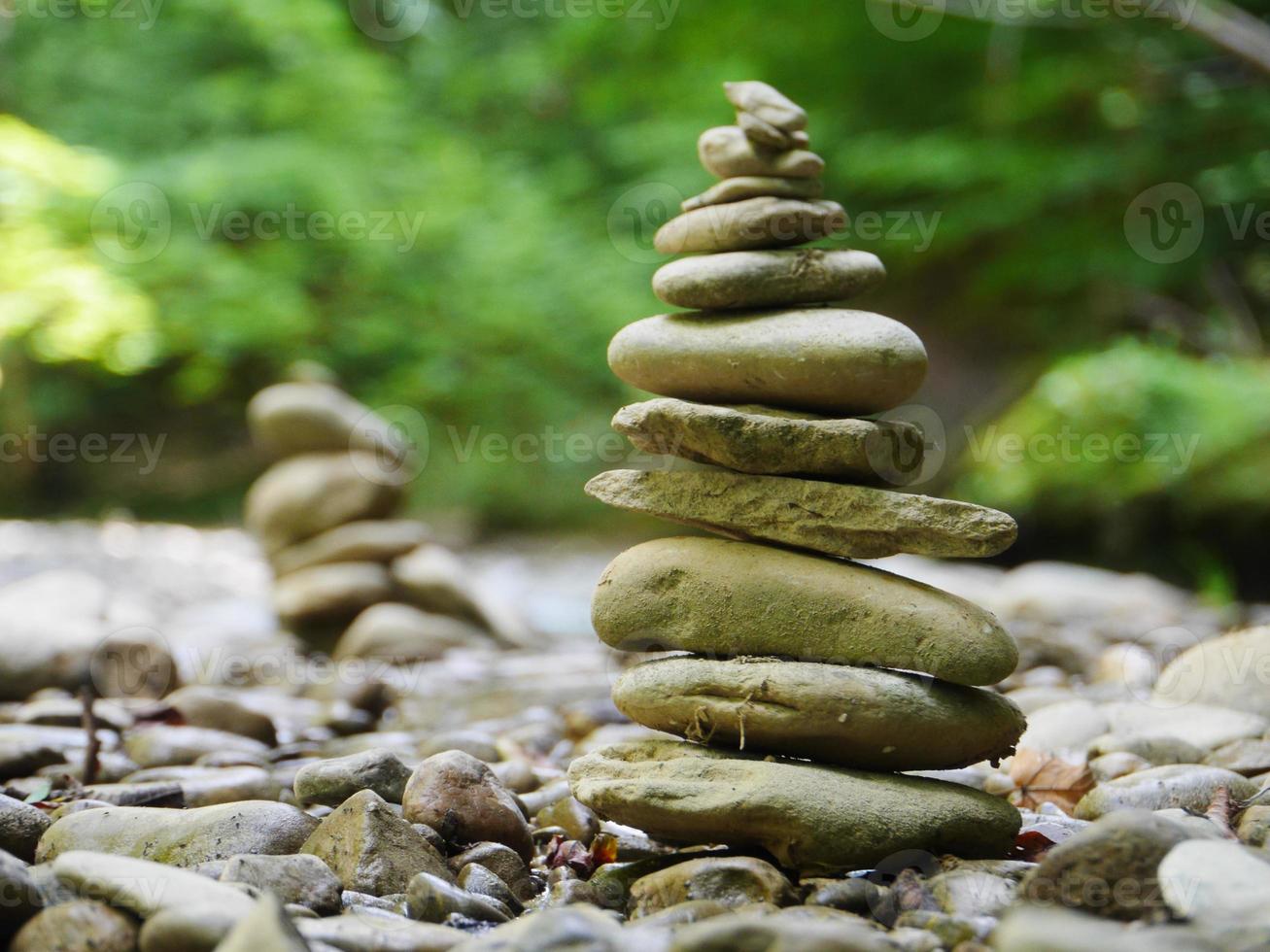 pierres en équilibre photo