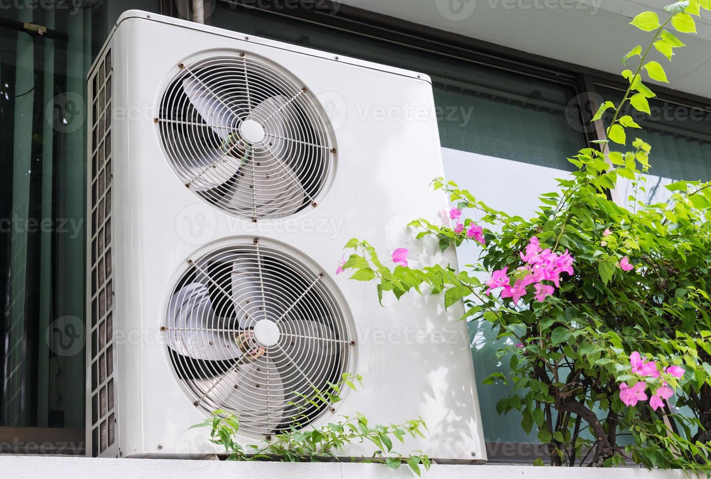 système de double ventilateur de l'unité de compresseur d'air. photo