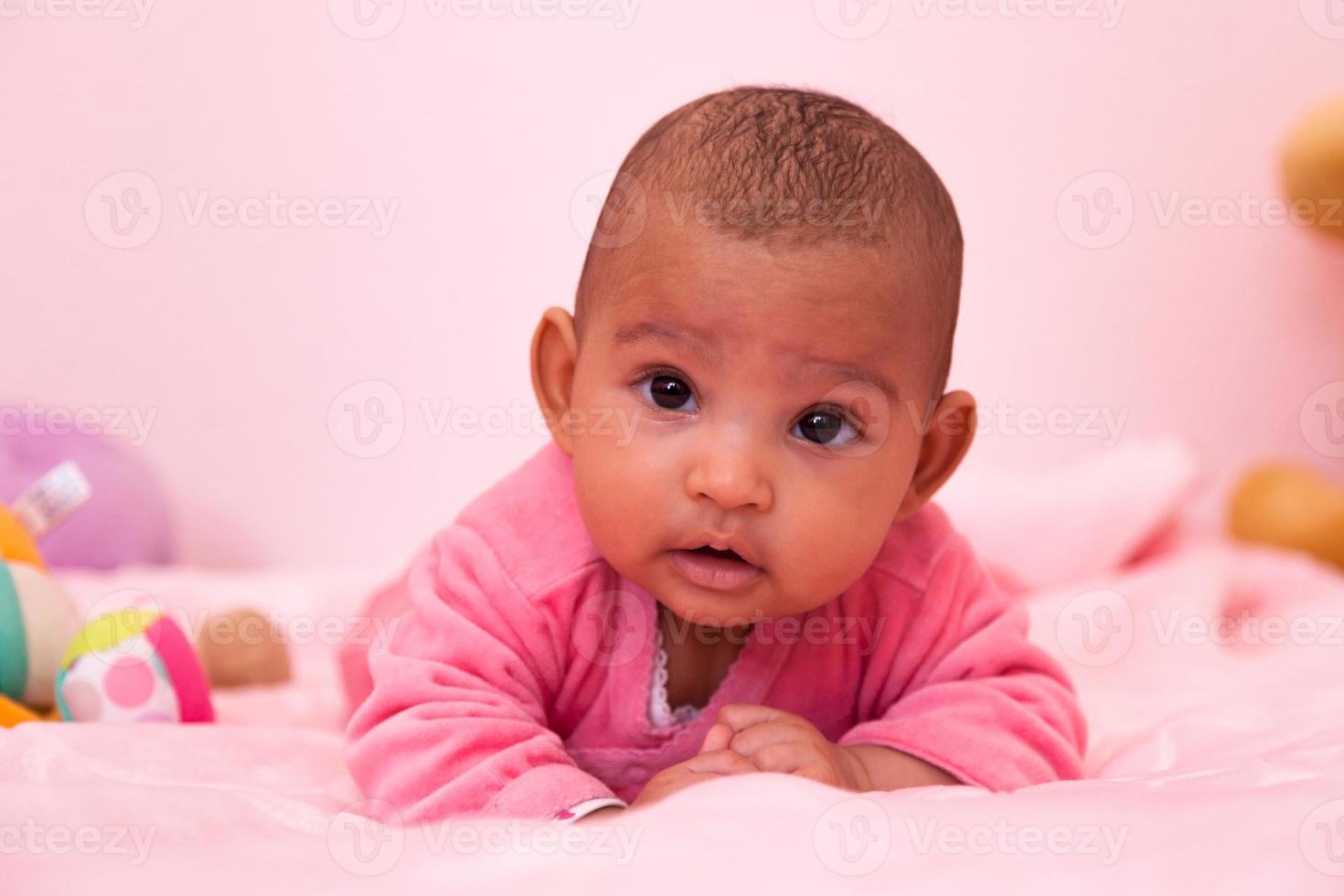 adorable petite fille afro-américaine - les Noirs photo