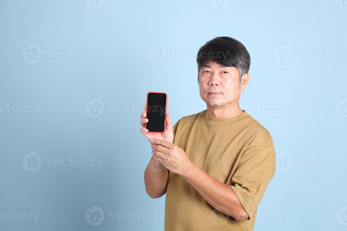 homme asiatique senior photo