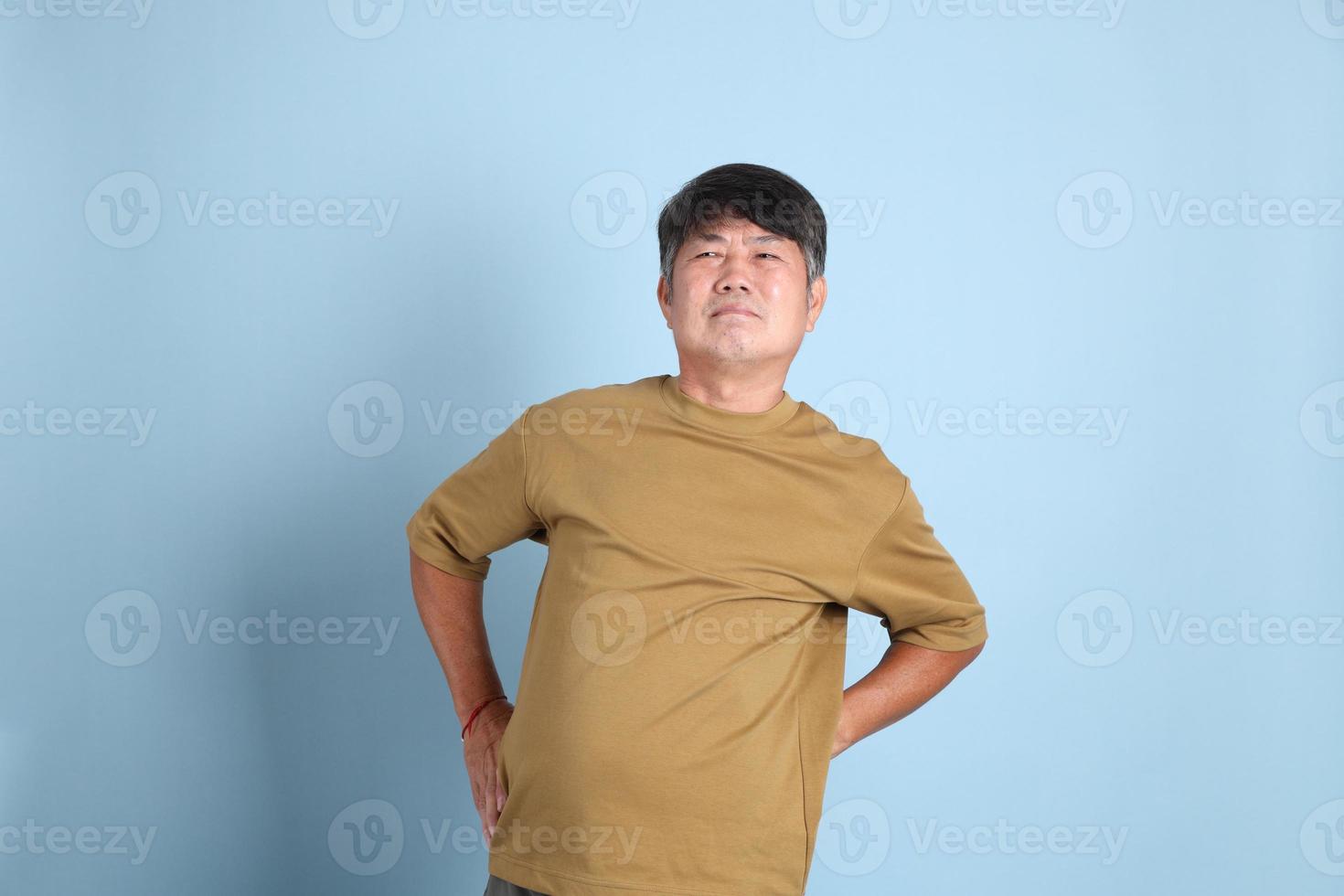 homme asiatique senior photo