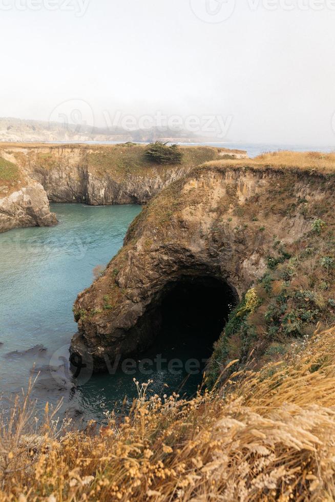 vue sur l'eau bleue photo