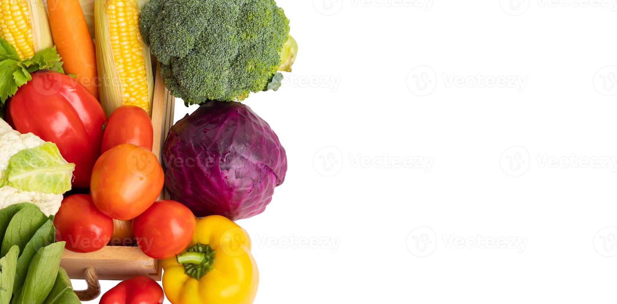 gros plan groupe de légumes isolé photo