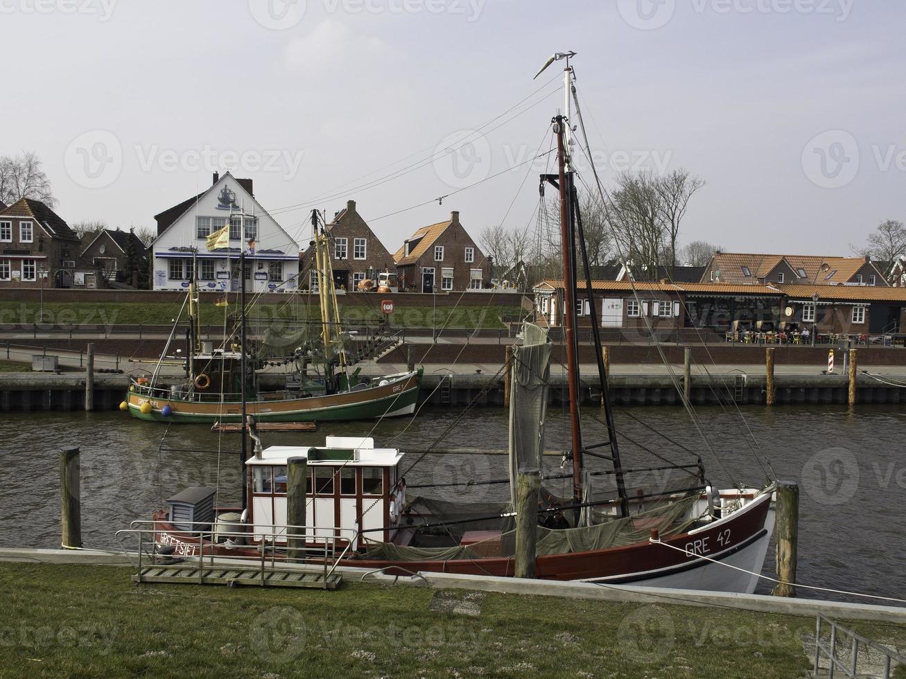 greetsiel à la mer du nord allemande photo