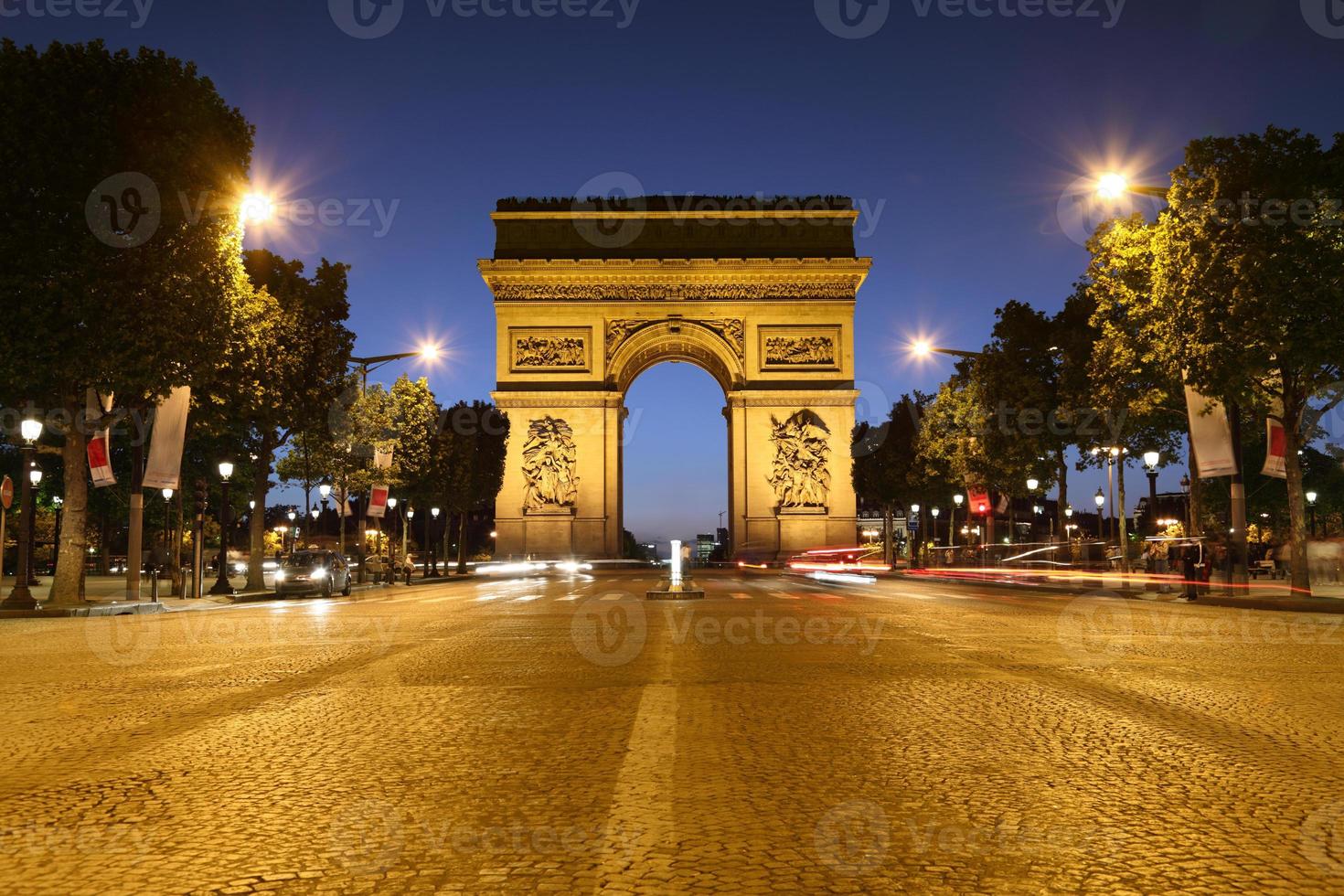 arc de triomphe, paris photo