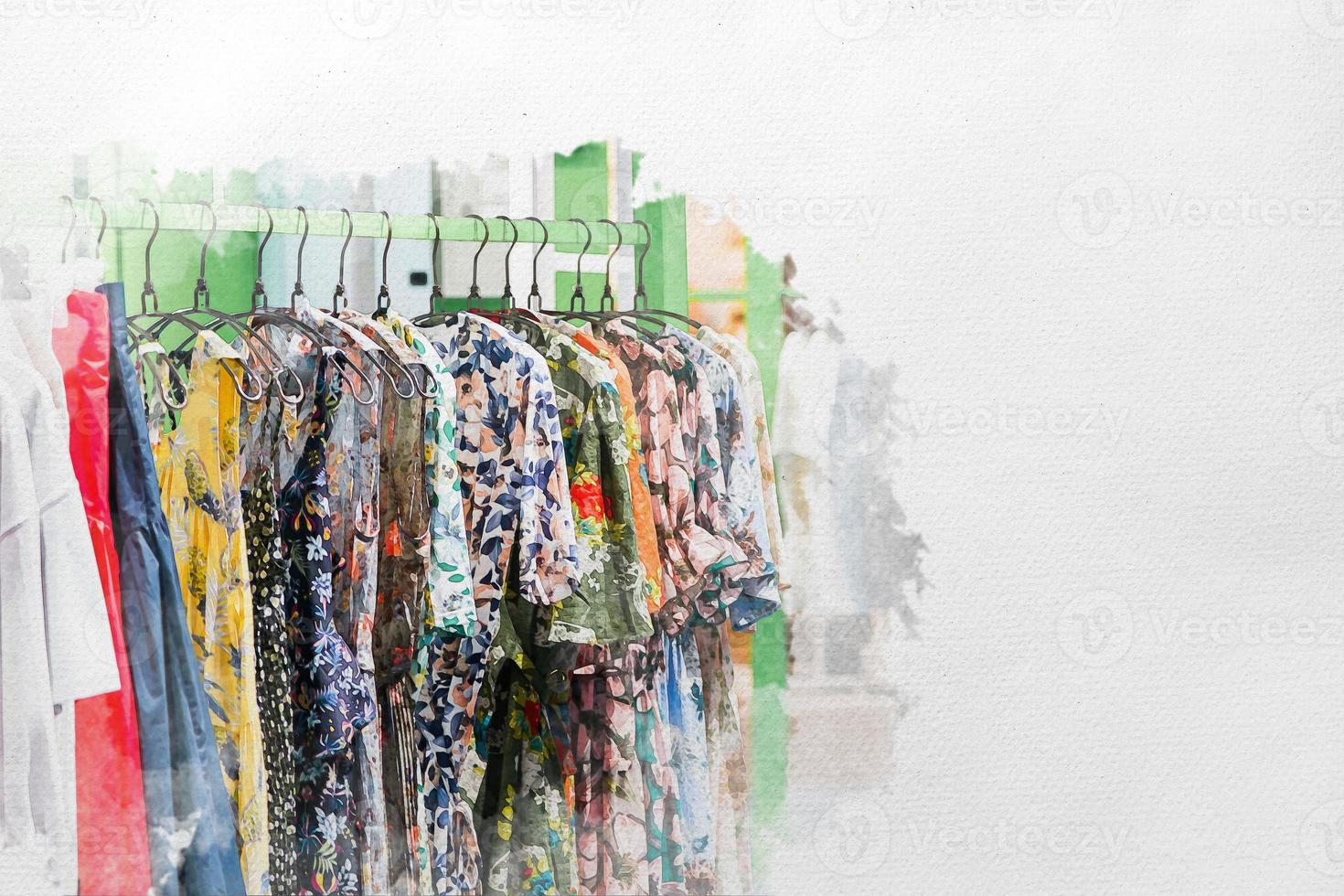 aquarelle peinte de vêtements pour femmes à motif de fleurs colorées accrochées à la ligne de vêtements verte dans la boutique de mode asie - corée. photo