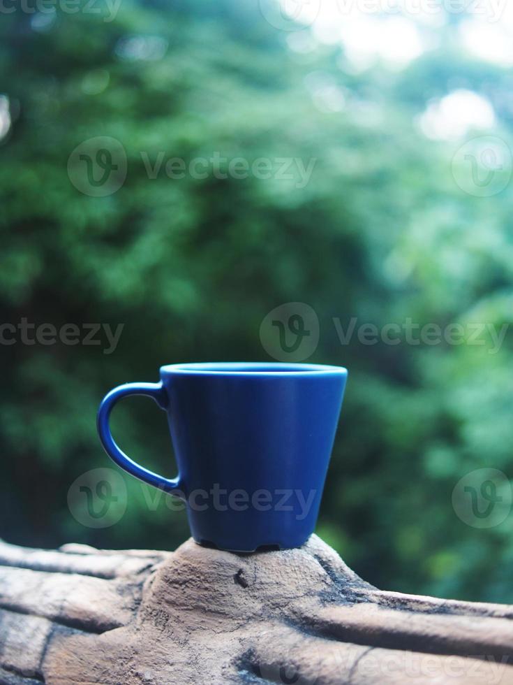 conception de tasse à café et de latte avec un café de style de vie photo