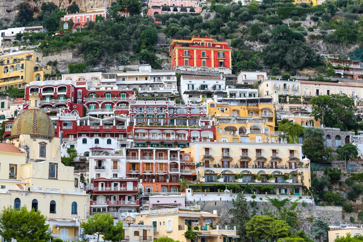 vue générale de la ville de positano à naples, italie photo