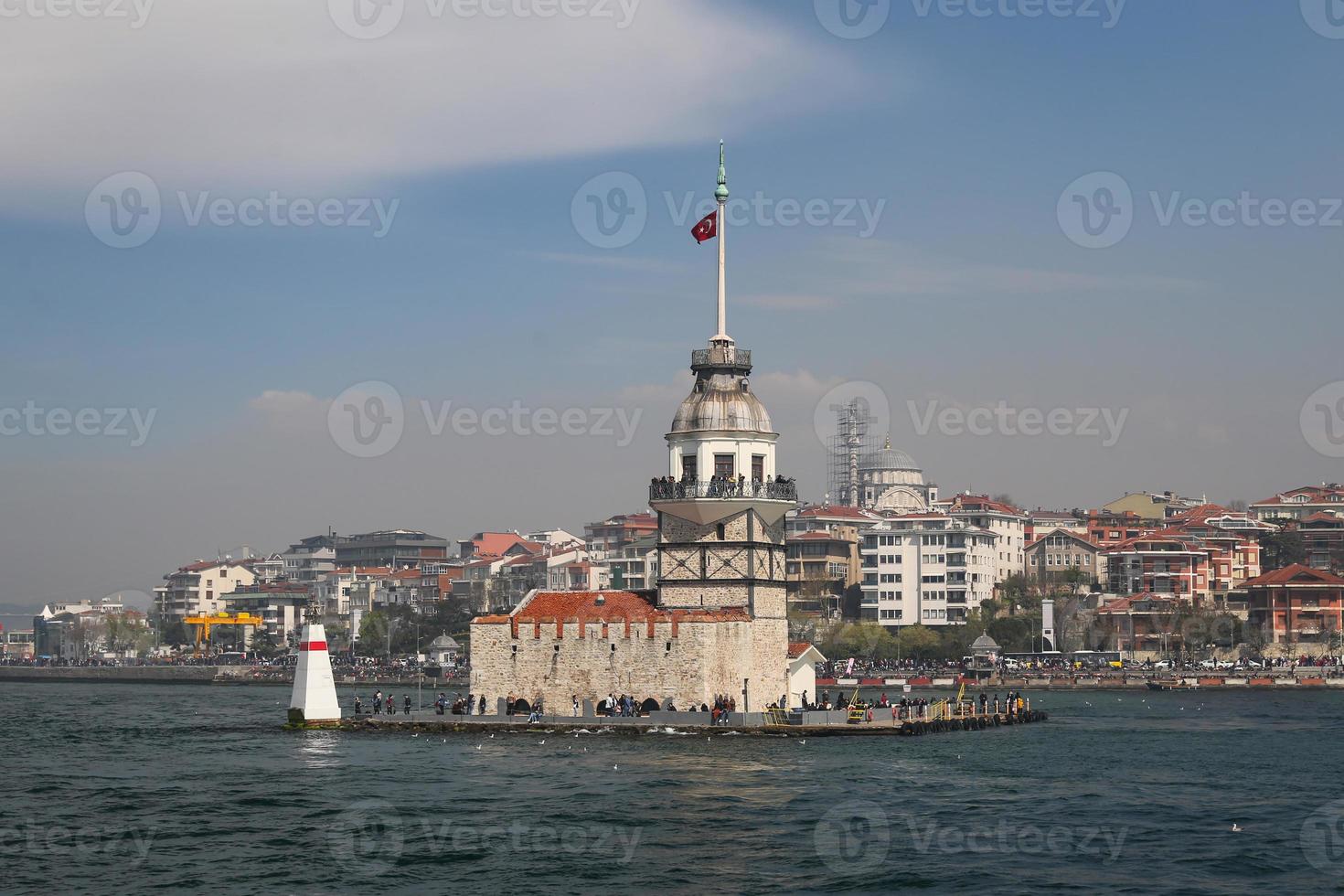 tour de la jeune fille à istanbul, turquie photo