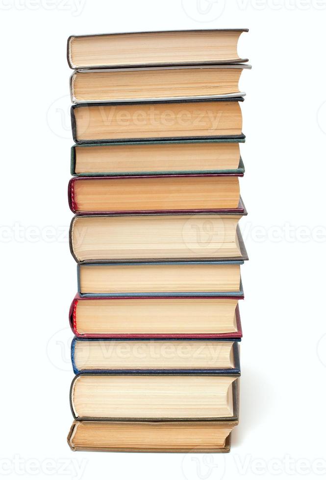 pile de livres isolé sur fond blanc photo