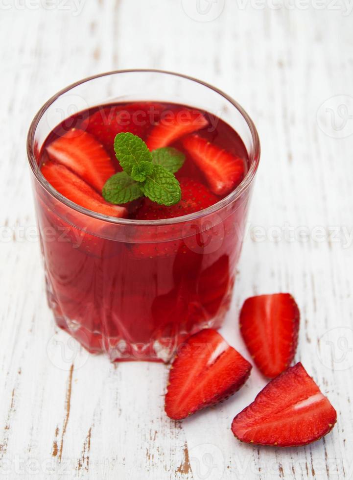 boisson aux fraises d'été photo